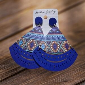 Wood Dangle Drop Galaxy Earrings Tear Rain Drop Ring Blue Wooden NWT Tribal New